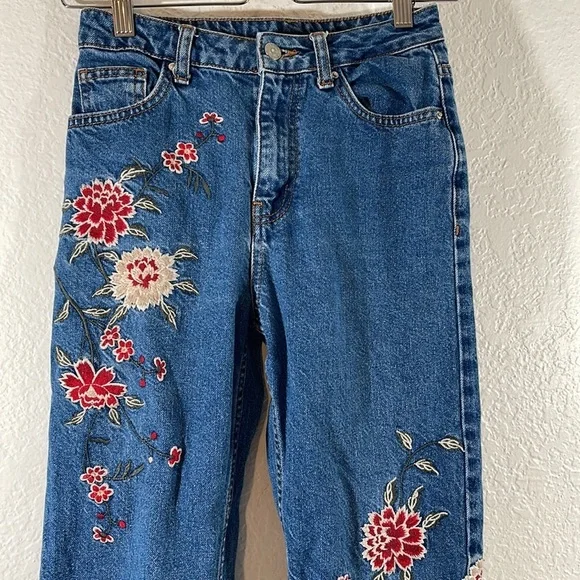 TOPSHOP MOTO Mom Floral Embroidered Boho Jeans Size 25x32 Blue Cotton Denim - Picture 4 of 11